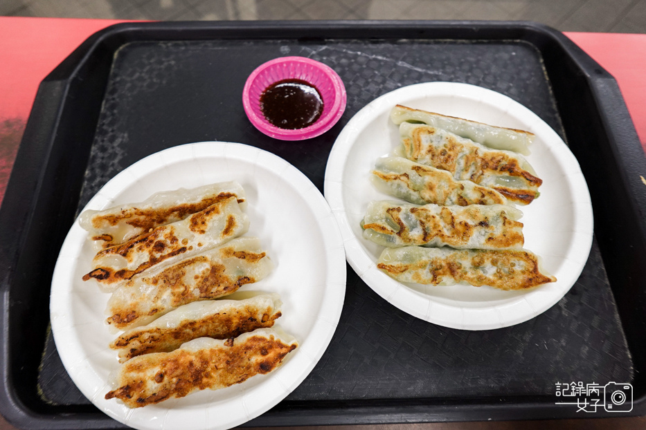 60永春天橋下豆江之家韭菜鍋貼煎餃.jpg