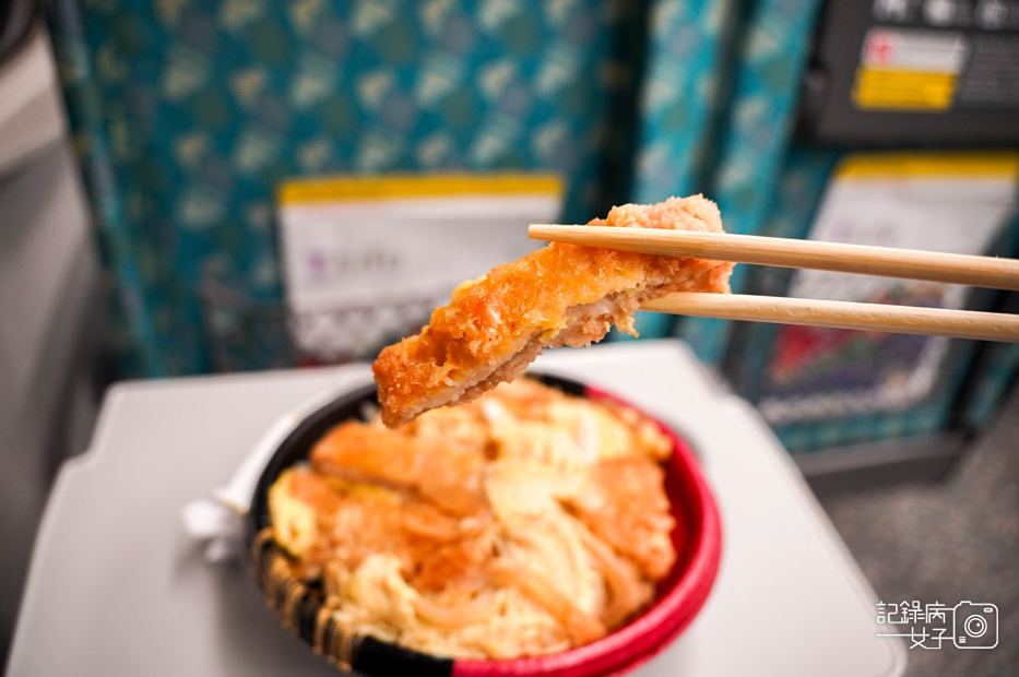 6唐吉訶德堂吉訶德炸豬排丼飯便當開箱.jpg