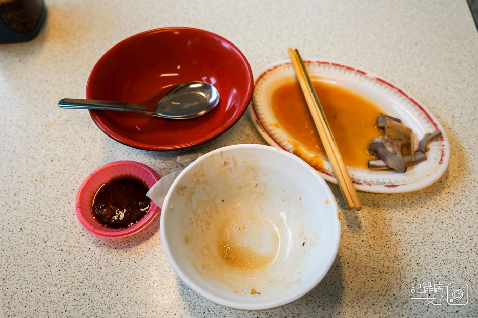 28新店賴岡山羊肉帶皮羊肉湯魯肉飯.jpg