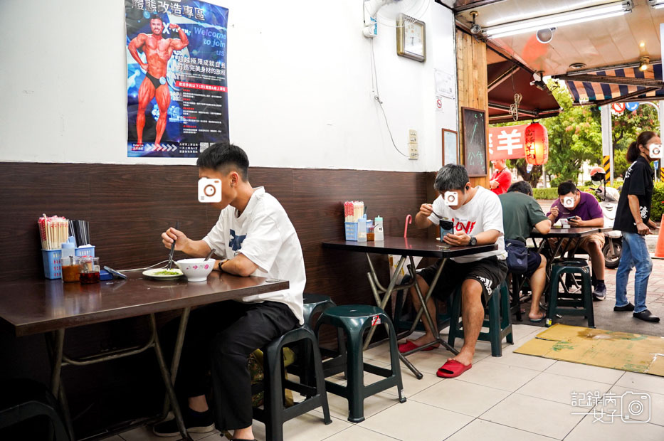 4台南牛肉湯阿億牛肉湯牛腩湯牛肝湯牛肉肉燥飯牛肉芥蘭菜.jpg