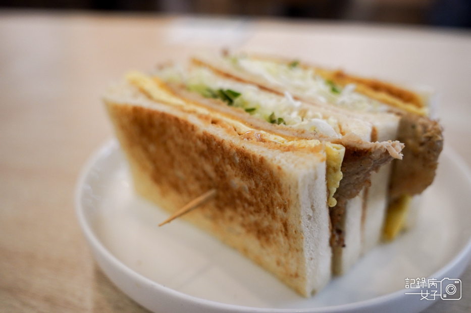 14高雄三民早堂手作早餐花生肉排起司蛋熱煎吐司.jpg