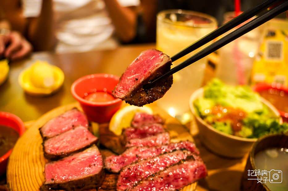 30日本東京新宿燒肉牛舌の檸檬厚切檸檬牛舌A5黑毛和牛鮭魚卵飯.jpg