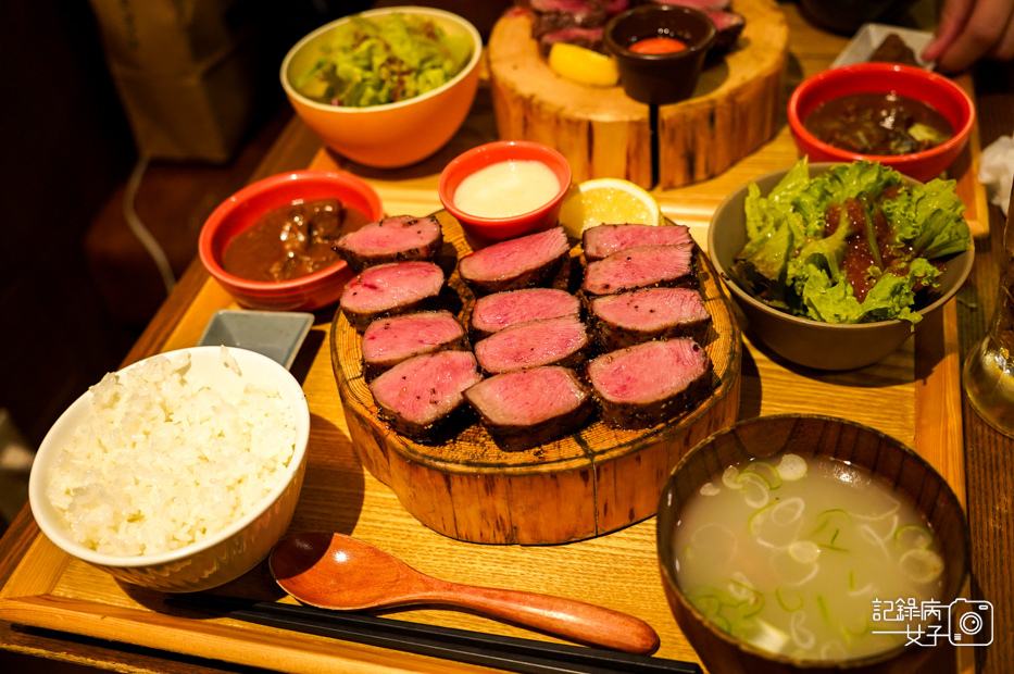 39日本東京新宿燒肉牛舌の檸檬檸檬牛舌肉量加倍份量定食.jpg