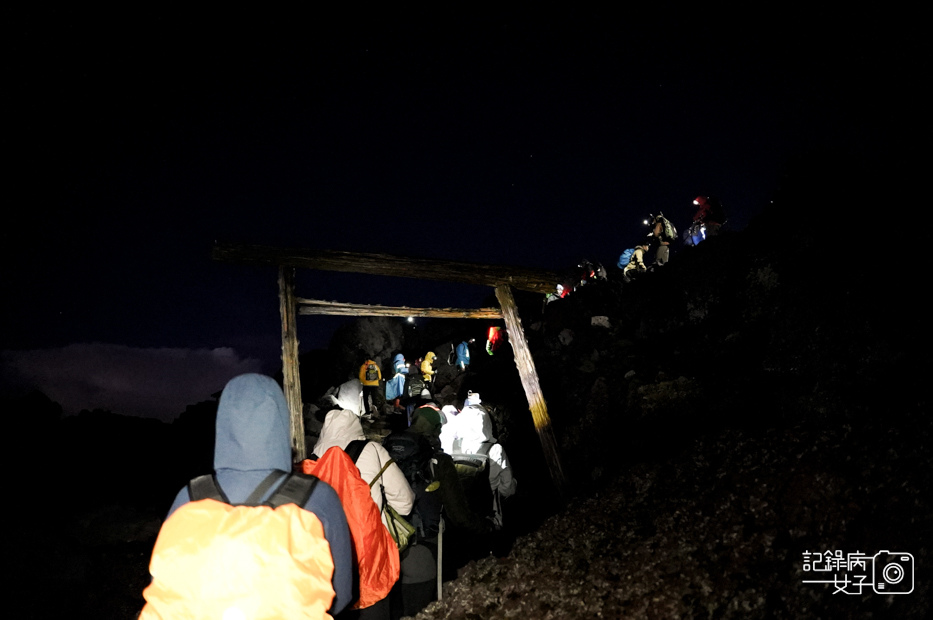 41日本富士山攻頂御來光烙印金剛杖缽巡火山口奧宮本宮淺間大社.jpg