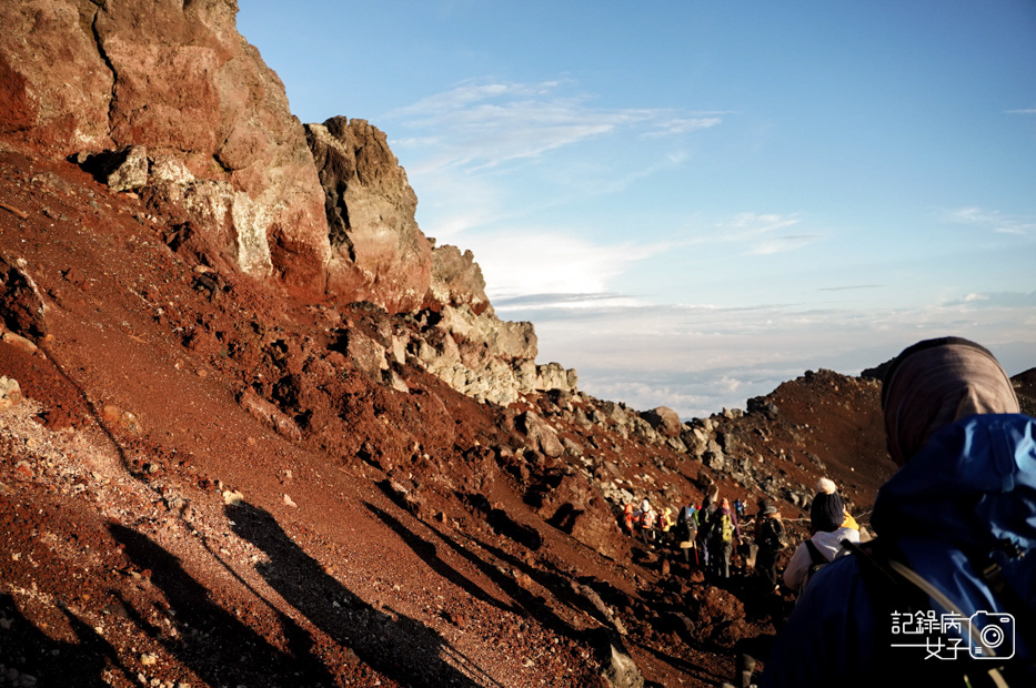 47日本富士山攻頂御來光烙印金剛杖缽巡火山口奧宮本宮淺間大社.jpg