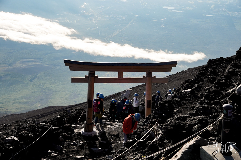 62日本富士山攻頂御來光烙印金剛杖缽巡火山口奧宮本宮淺間大社.jpg