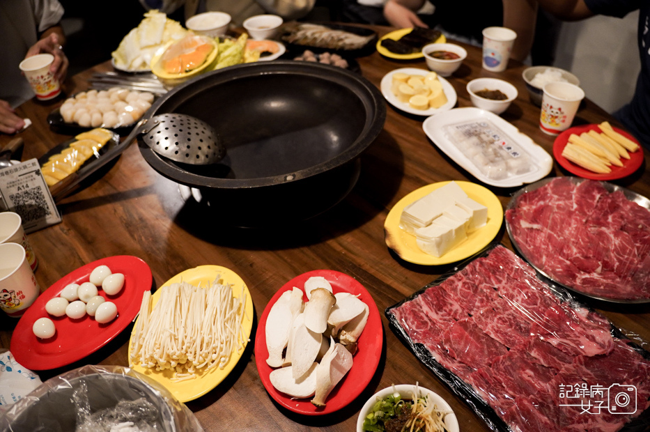 26基隆望海巷石頭火鍋二館麻油石頭火鍋白飯自助吧冰吃到飽.jpg