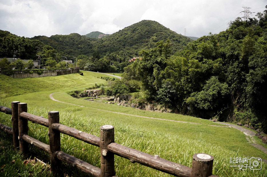 65台北內湖碧山巖鯉魚山小人國步道圓覺寺瀑布步道大溝溪親水公園.jpg