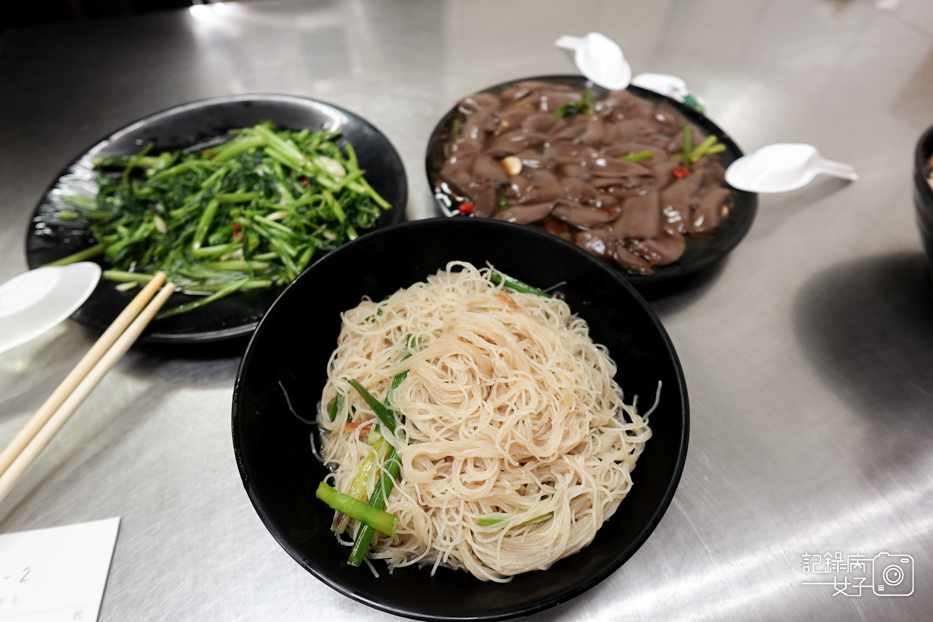 7新竹北門城隍廟口鴨香飯許二姐鴨肉許鴨肉飯炊粉炒鴨血.jpg
