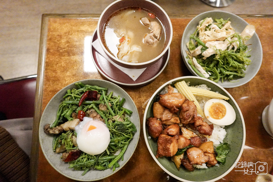 7台北善導寺金晶雞GINGIN CHICKEN麻辣香鍋雞三杯雞麻油雞湯.jpg