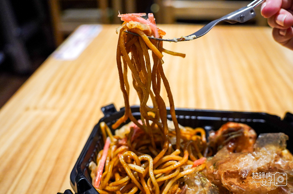 7南港DONKI唐吉訶德美食開箱章魚燒日式炒麵.jpg