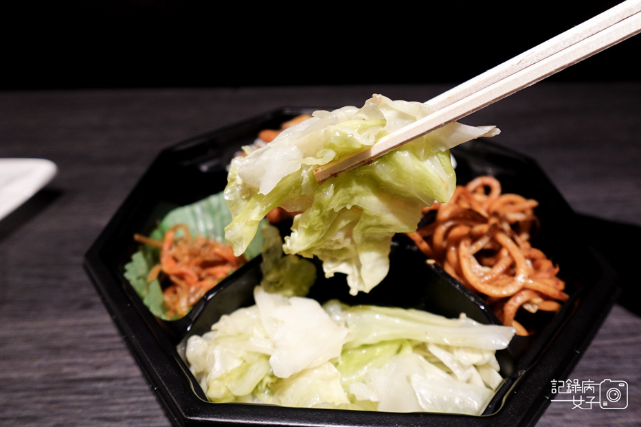 31南港DONKI唐吉訶德美食開箱照燒雞便當日式炒麵.jpg