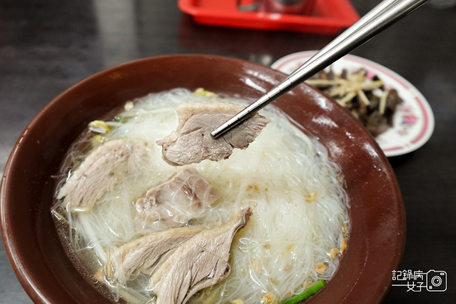 42台北信義市政府鴨肉謝當歸鴨麵線鴨肉米粉湯下水.jpg