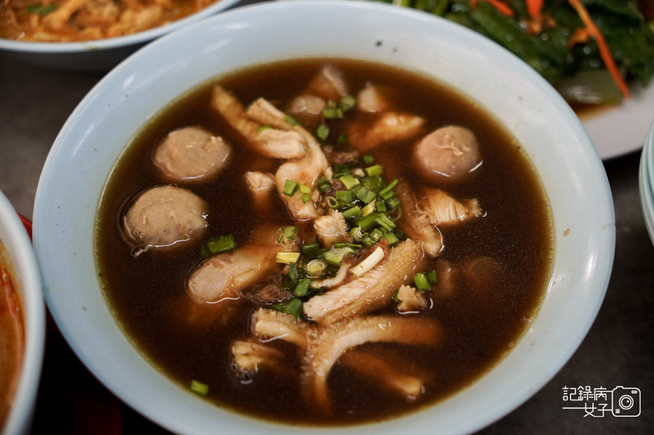26沙巴Yee Fung怡豐茶室純牛雜湯 Ngau Chap Onl.jpg