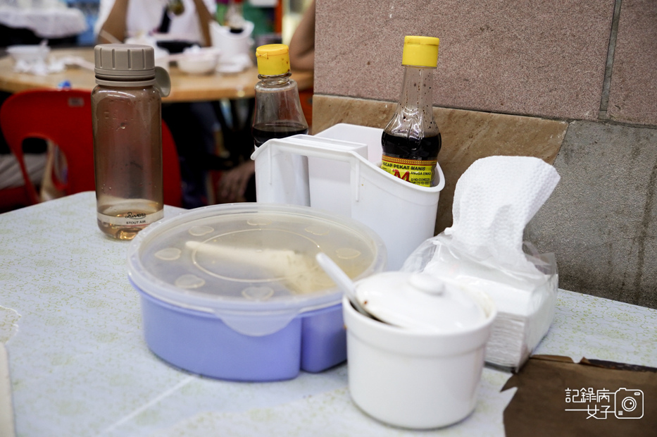 9新記肉骨茶藥膳干鍋砂鍋肉骨茶椰子布丁燜鳳爪榴槤霜淇淋.jpg