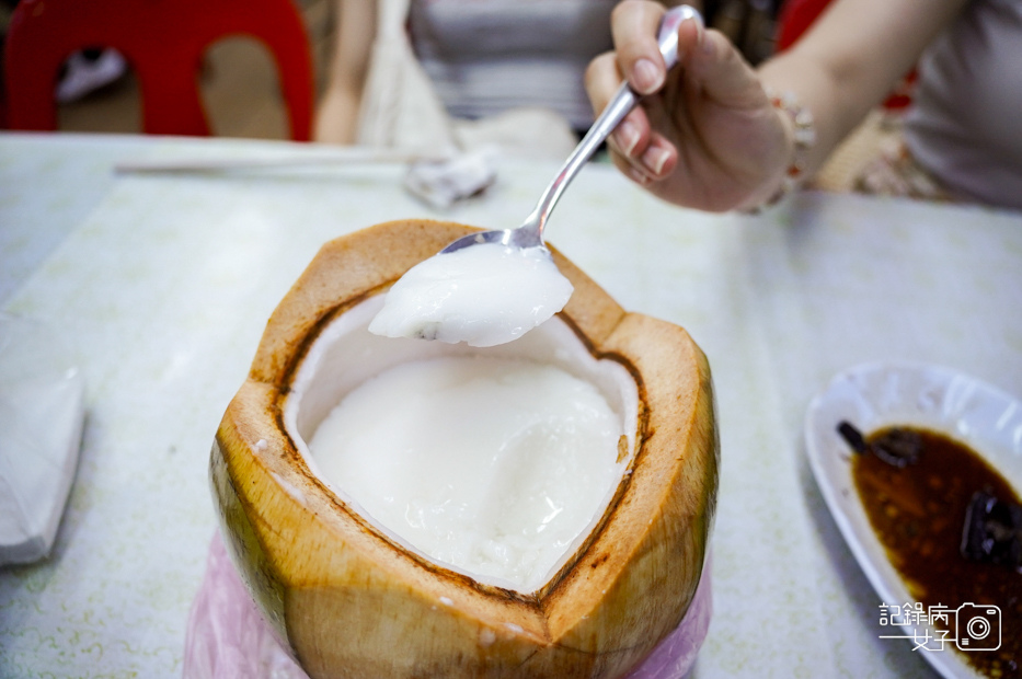 36新記肉骨茶椰子布丁COCONUT PUDDING.jpg