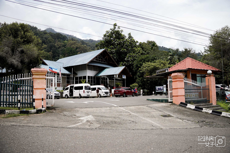 1馬來西亞波令溫泉泡腳阿諾爾特大王花瀑布Poring Hot Spring.jpg