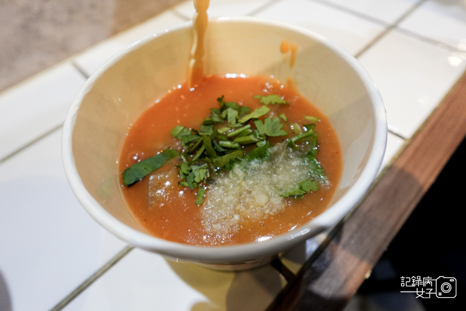 12功夫肉圓白滷大腸清麵線綜合丸湯笑傲蘿蔔湯.jpg