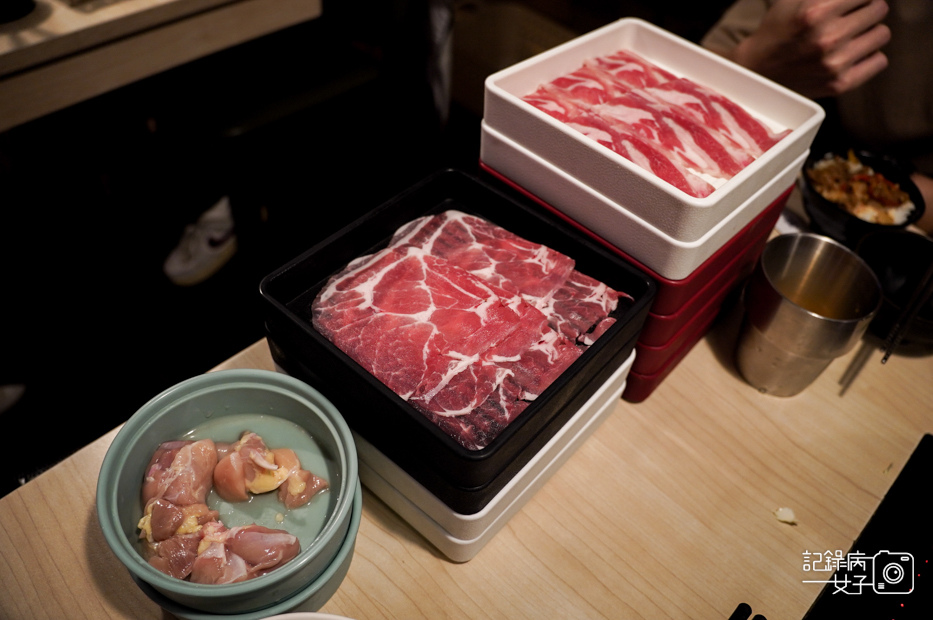 28藍象廷泰式火鍋吃到飽打拋肉飯咖哩香米飯泰式奶茶摩摩渣渣綠咖哩鍋.jpg