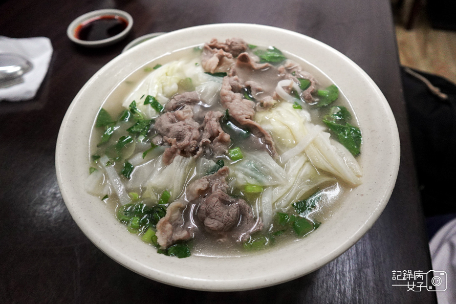 2台北信義區老北一菜盒店越南牛肉河粉韭菜水餃高麗菜水餃.jpg