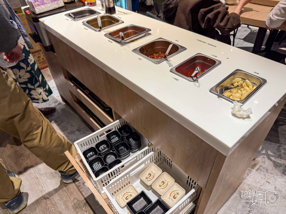 10必比登推薦吉林路阿城鵝肉吉林二店鵝醬辣鵝油.jpg
