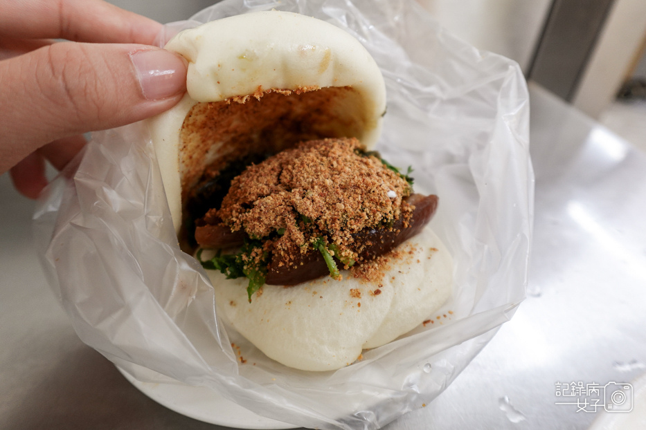 23新北三重美食白河阿婆碗粿米苔目控肉刈包割包.jpg