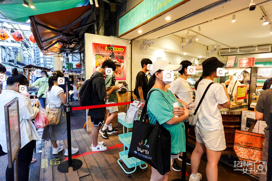 5台北通化夜市美食紅花麻辣鹽水雞創始總店鹽水雞腿煙燻雞胸黃金半熟蛋.jpg