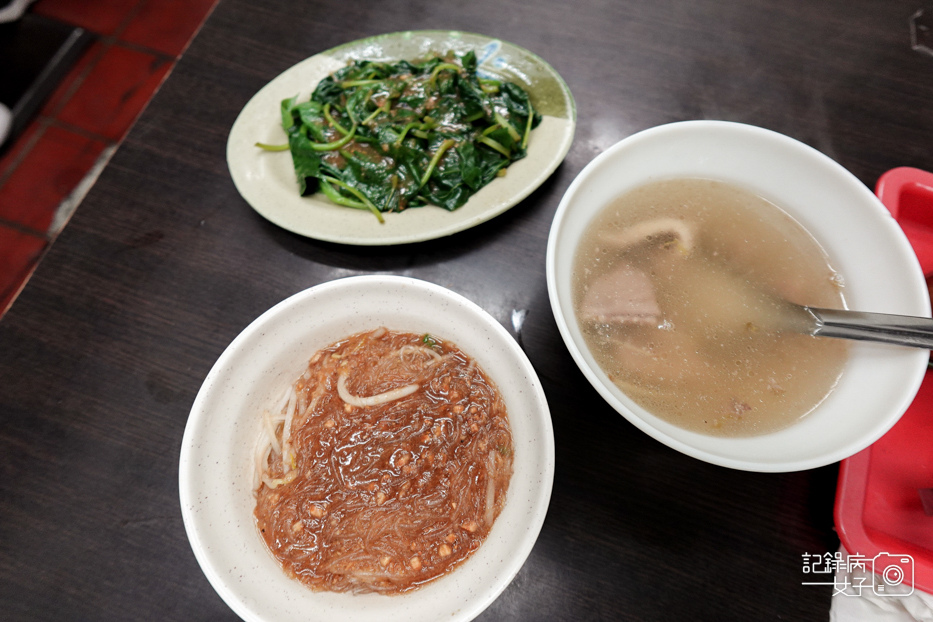2信義區宵夜鴨肉謝鴨肉冬粉鴨肉湯米血.jpg