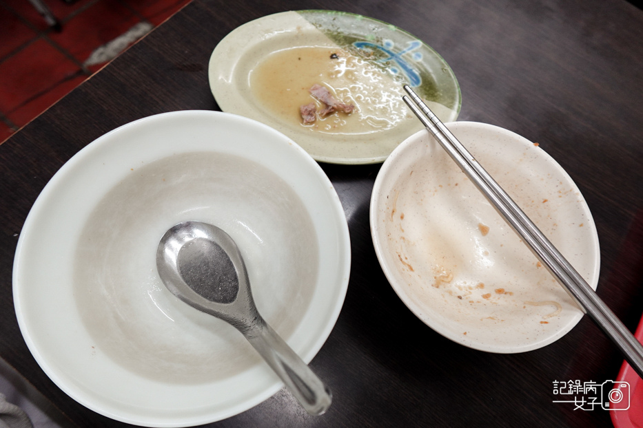 12信義區宵夜鴨肉謝鴨肉冬粉鴨肉湯米血.jpg