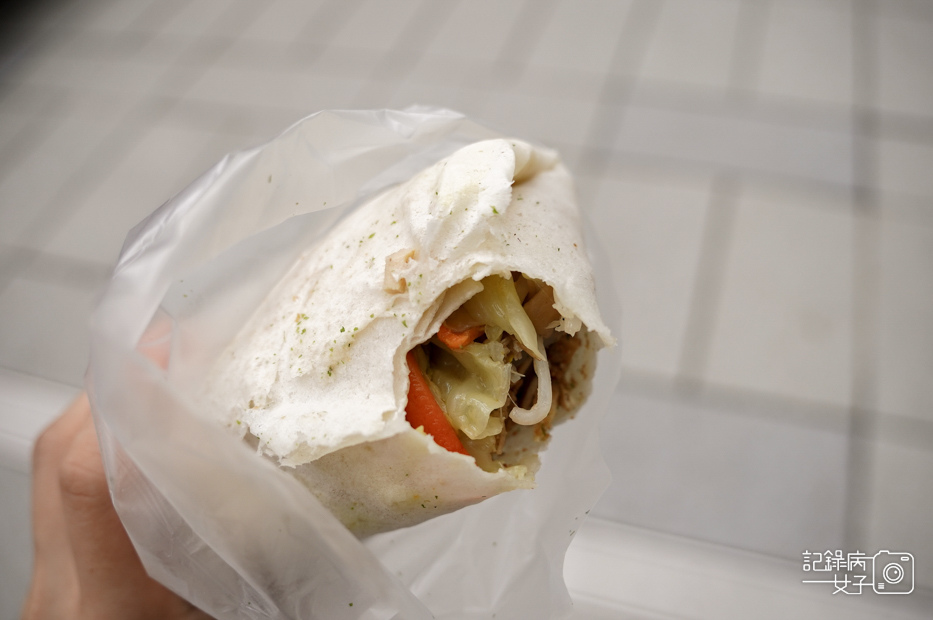 15台北中山區雙連菜市場美食雙連胖媽媽古早味潤餅炸物.jpg