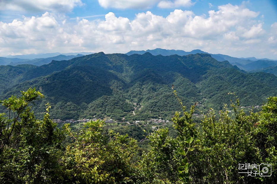 26健行筆記新北平溪菁桐石筍尖魔神仔洞薯榔尖登山步道菁桐古道.jpg