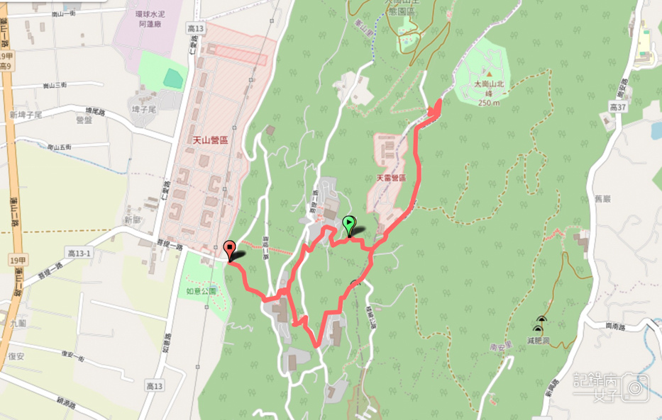 3高雄阿蓮岡山小百岳大崗山風景區龍盤峽谷一線天超峰寺.jpg