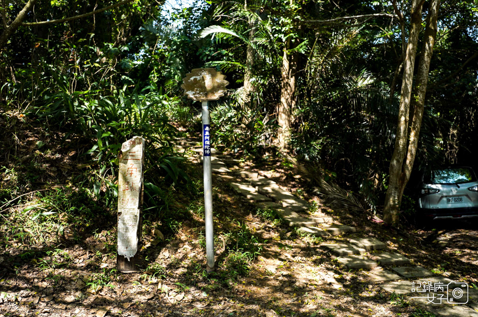 23高雄阿蓮岡山小百岳大崗山風景區龍盤峽谷一線天超峰寺.jpg