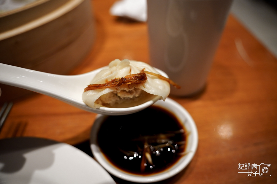 36鼎泰豐紅油炒雞肉小籠包.jpg