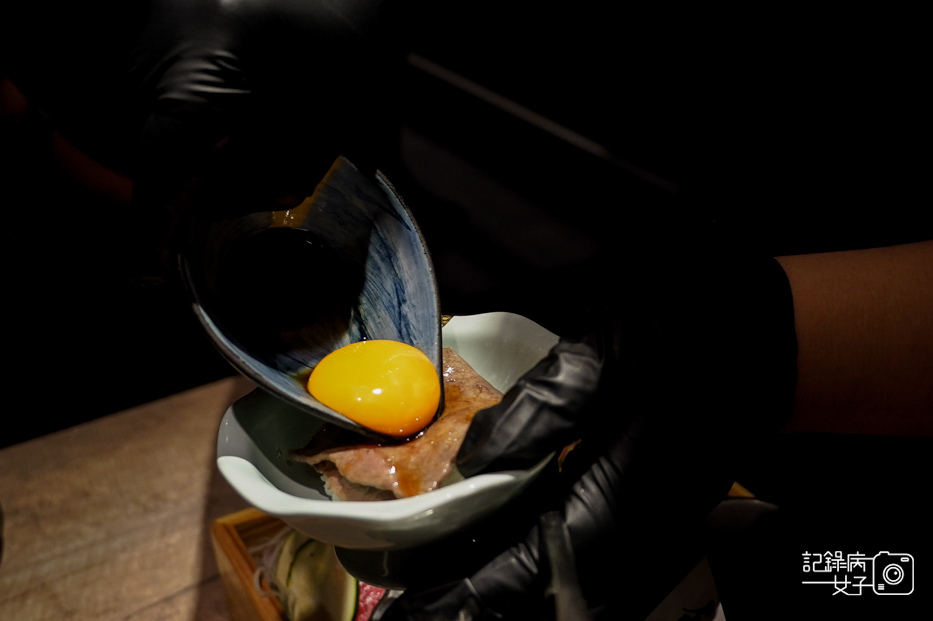 22台北華山山上走走無菜單月見和牛丼飯和牛扇子肉.jpg