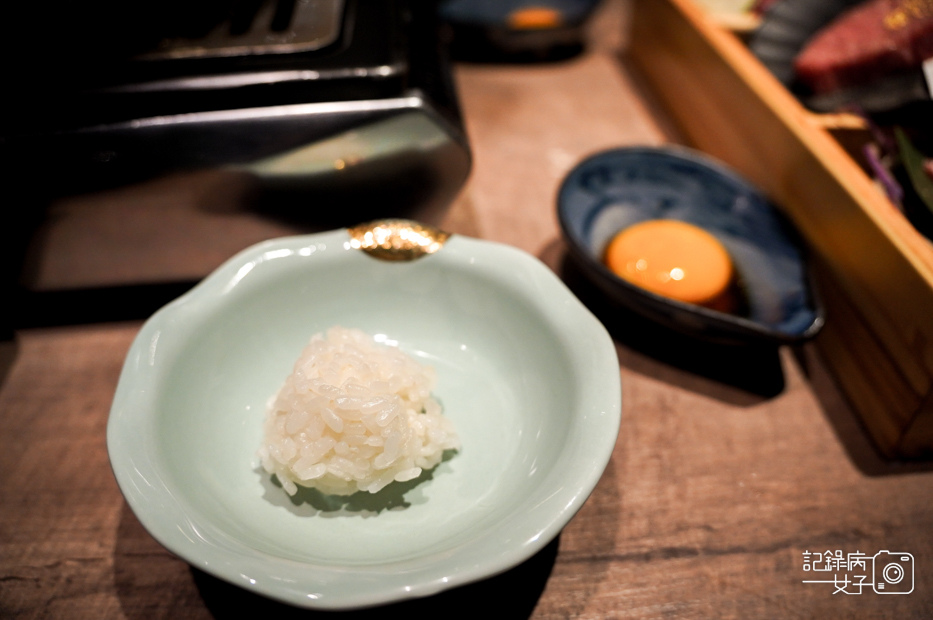 21台北華山山上走走無菜單月見和牛丼飯和牛扇子肉.jpg