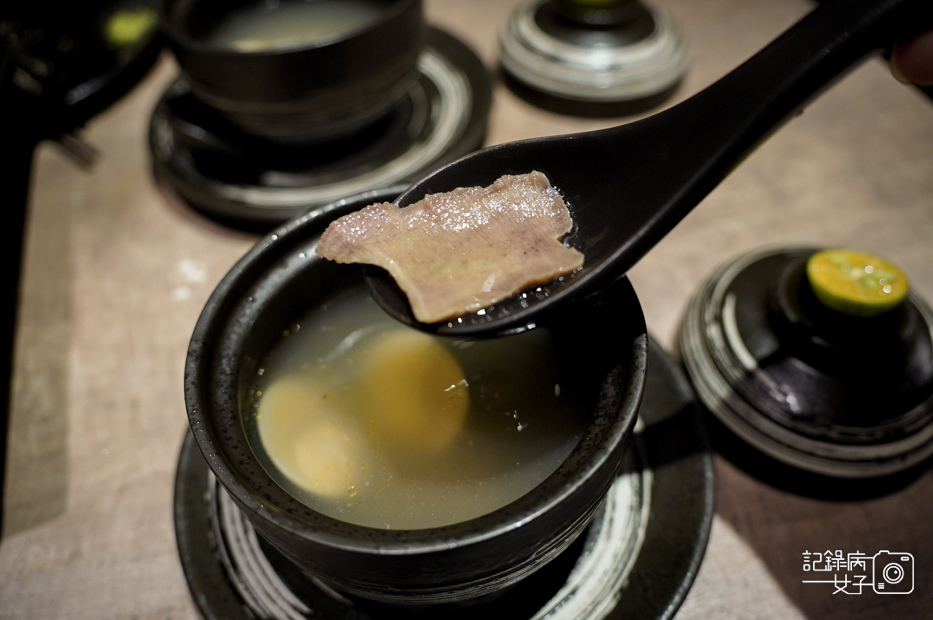 56台北華山山上走走無菜單松露和牛炊飯牛舌土瓶蒸.jpg
