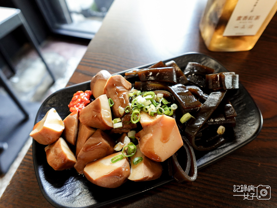 28三重美食張口吃豬油拌飯溫泉蛋麻辣乾拌麵丼飯.jpg
