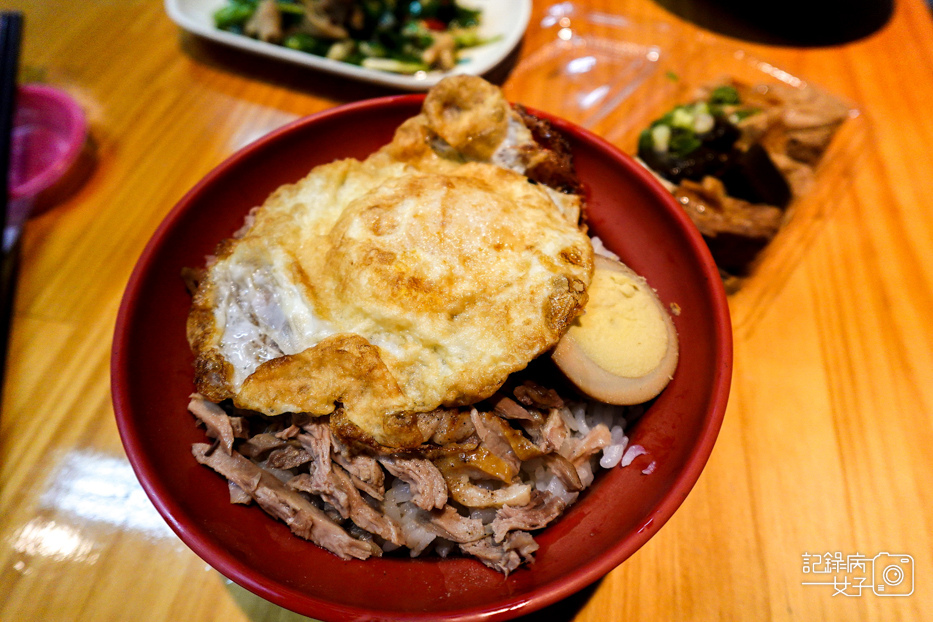 13新北三重美食新竹吳家鴨香飯鴨肉飯鴨肉炒飯冬粉韭菜鴨腸鴨肉丸湯.jpg