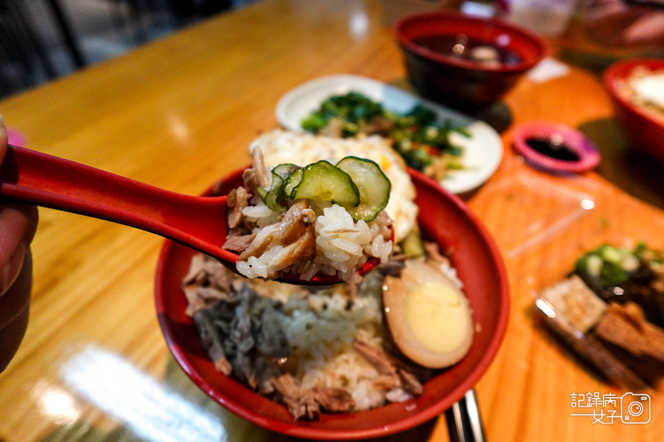 18新北三重美食新竹吳家鴨香飯鴨肉飯鴨肉炒飯冬粉韭菜鴨腸鴨肉丸湯.jpg