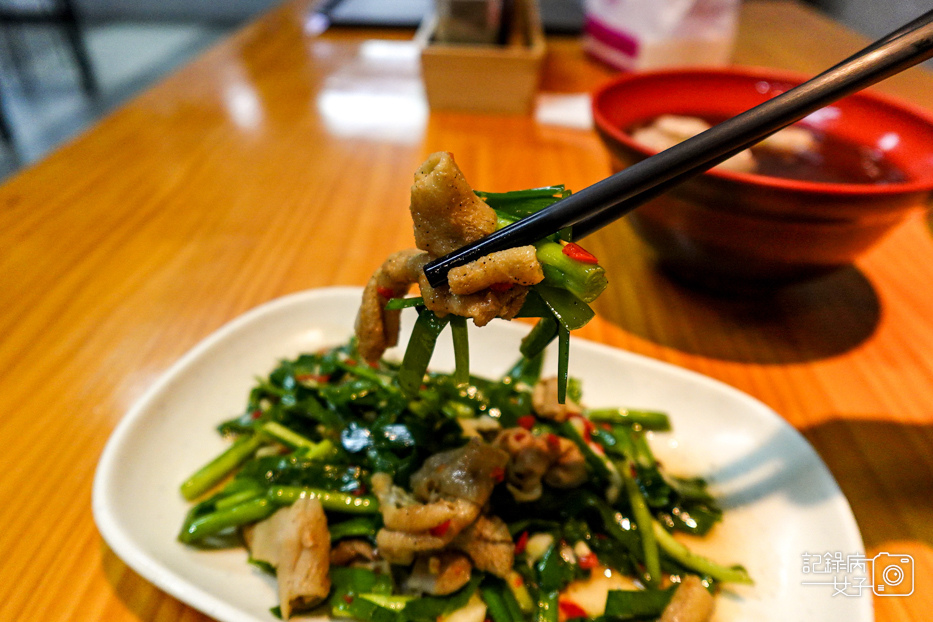24新北三重美食新竹吳家鴨香飯鴨肉飯鴨肉炒飯冬粉韭菜鴨腸鴨肉丸湯.jpg