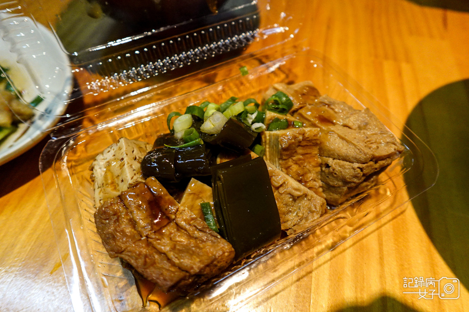 25新北三重美食新竹吳家鴨香飯鴨肉飯鴨肉炒飯冬粉韭菜鴨腸鴨肉丸湯.jpg