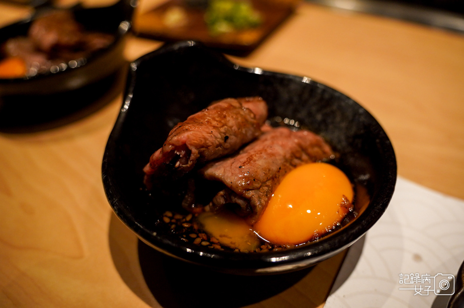 77台中EMPEROR和牛漢堡排肉月見和牛.jpg