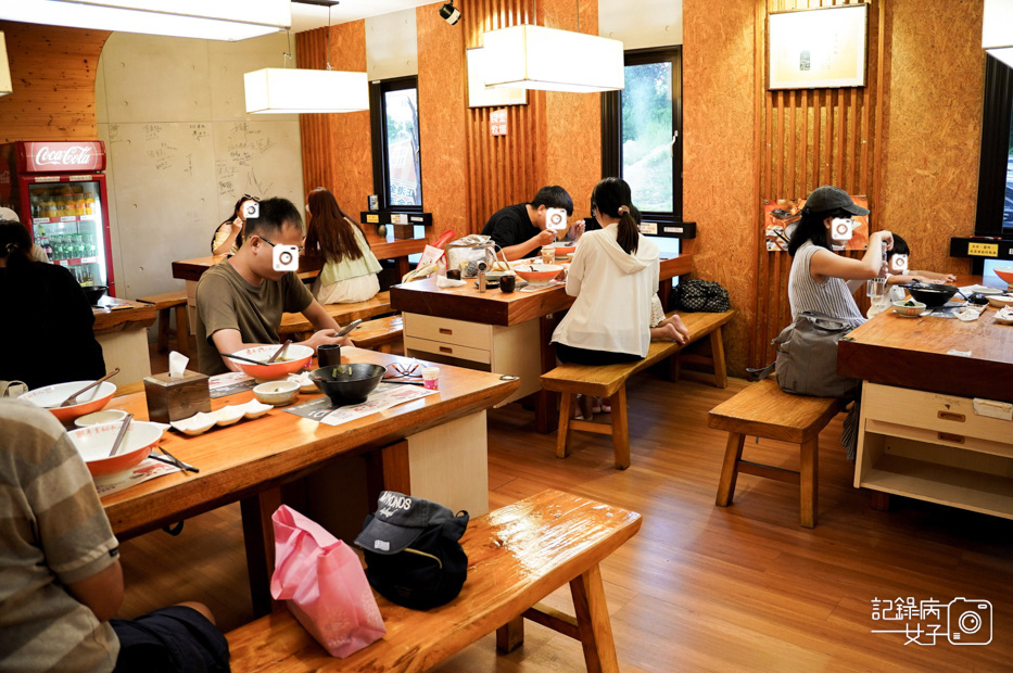 4金門美食良金牧場工廠金門酒糟牛肉麵現沖溫體牛肉湯.jpg