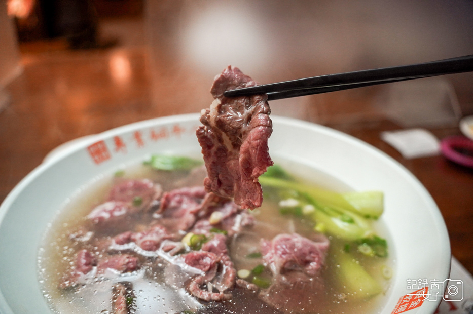 24金門美食良金牧場工廠金門現沖溫體清燉牛肉湯.jpg