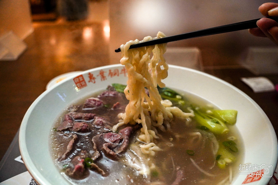 25金門美食良金牧場工廠金門現沖溫體清燉牛肉湯.jpg