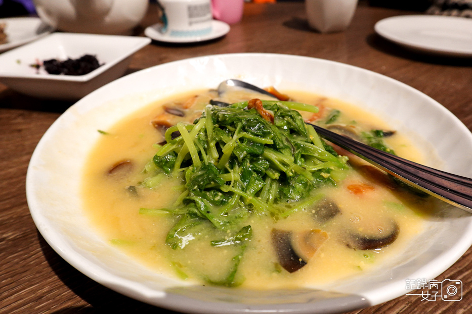 15海味紫菜燜飯金銀上湯時蔬瑤柱雞蓉時蔬.jpg