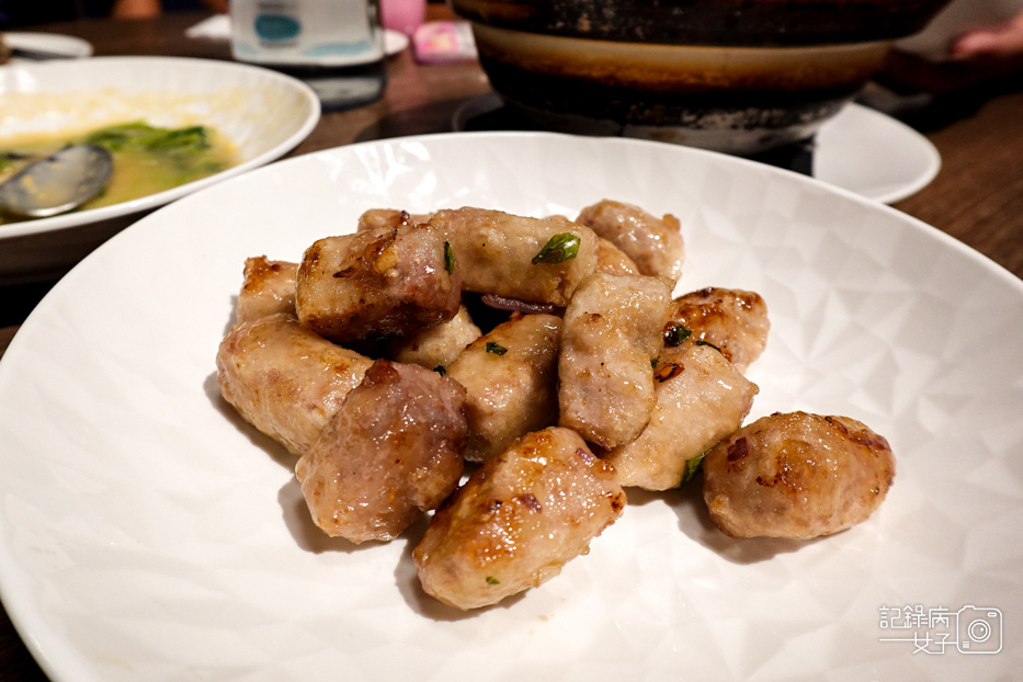 29酥炒芋心芋香鴨翠玉白菜燉軟豆腐煲湯.jpg