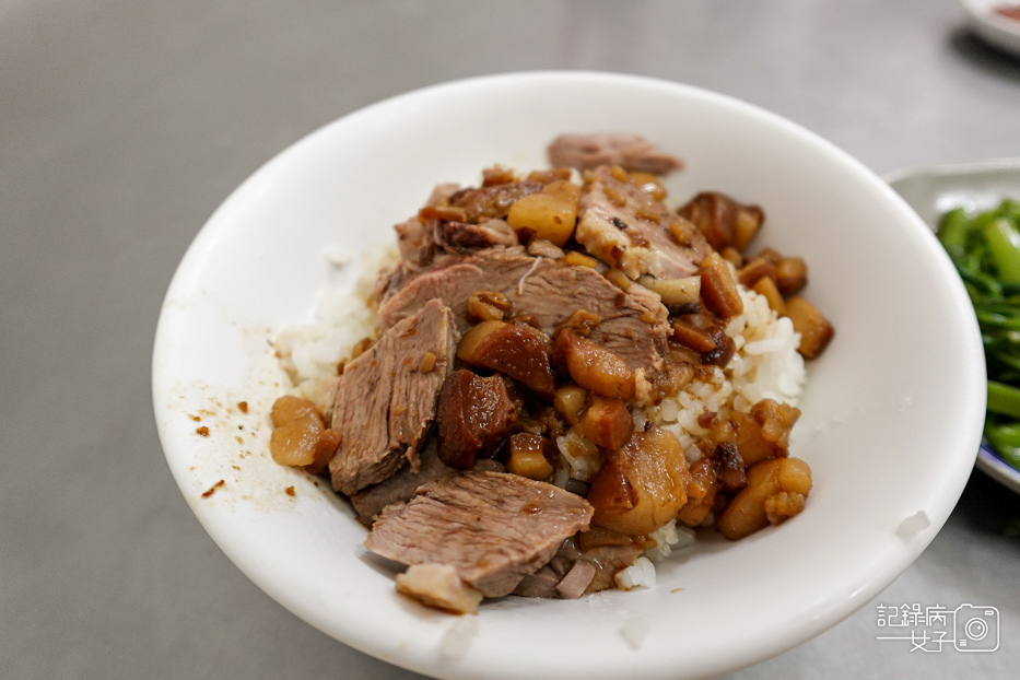 15高雄鴨肉本鴨肉珍魯肉飯鴨肉飯鴨肉冬粉鴨心鴨肝鴨胗下水湯.jpg