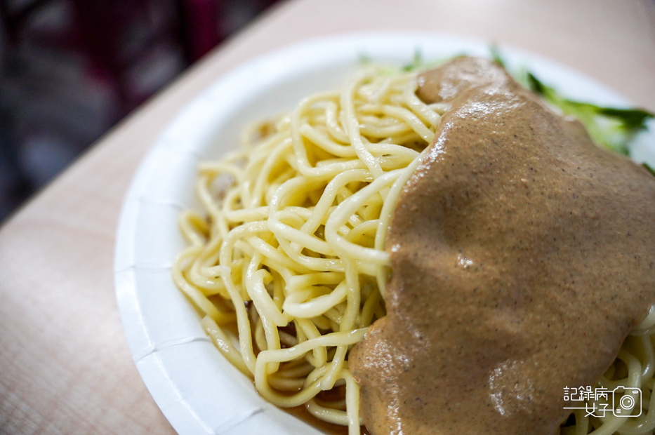 23台北信義區美食邱記涼麵麻醬炸醬麵綜合貢丸味噌湯.jpg